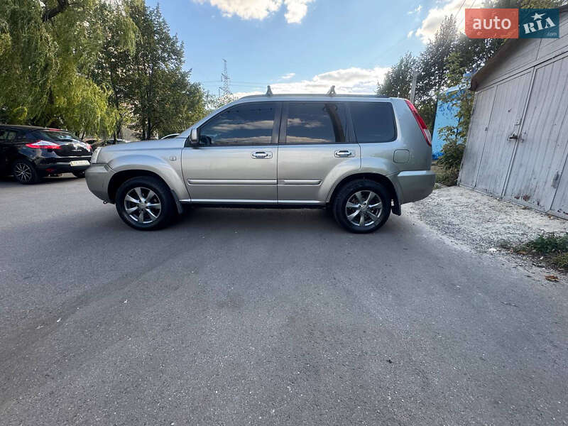 Внедорожник / Кроссовер Nissan X-Trail 2006 в Харькове