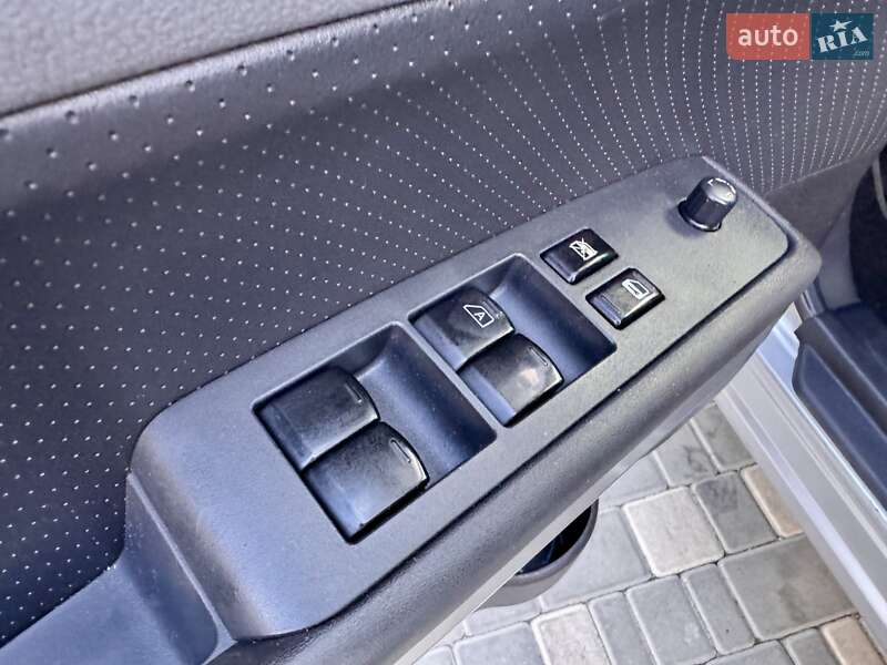 Позашляховик / Кросовер Nissan X-Trail 2007 в Одесі