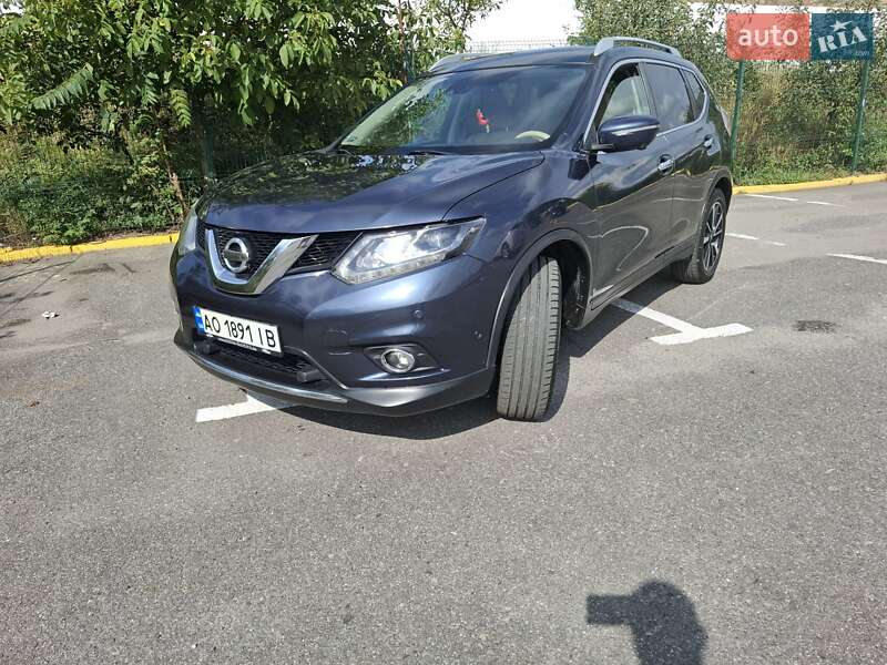 Позашляховик / Кросовер Nissan X-Trail 2016 в Ужгороді