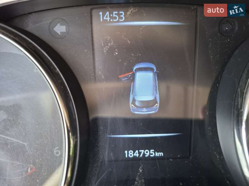 Позашляховик / Кросовер Nissan X-Trail 2016 в Ужгороді