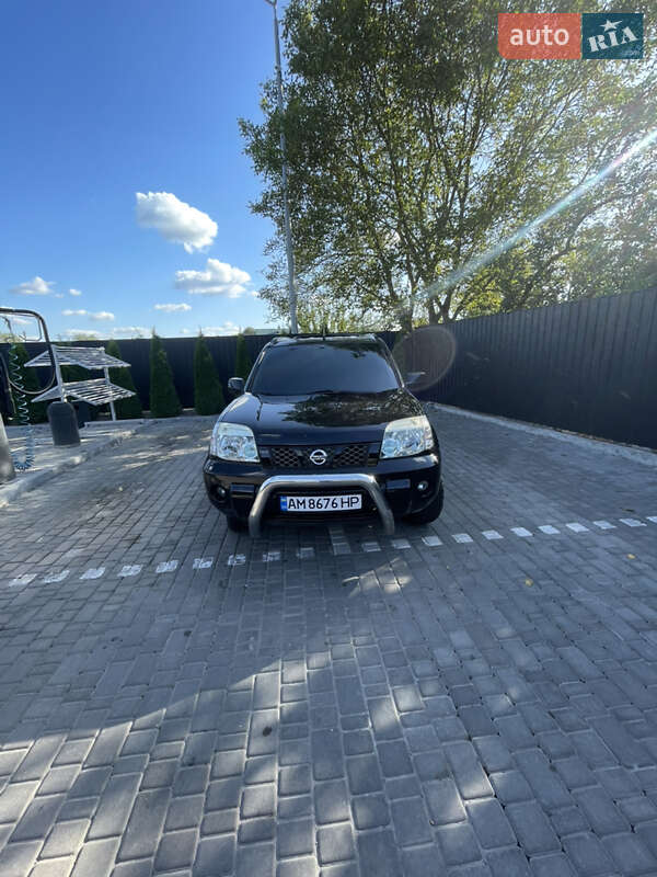Внедорожник / Кроссовер Nissan X-Trail 2004 в Звягеле