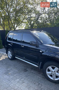 Позашляховик / Кросовер Nissan X-Trail 2004 в Звягелі