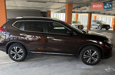 Внедорожник / Кроссовер Nissan X-Trail 2018 в 