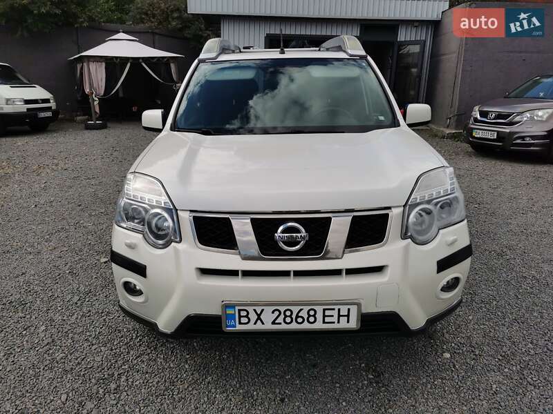 Внедорожник / Кроссовер Nissan X-Trail 2012 в Хмельницком