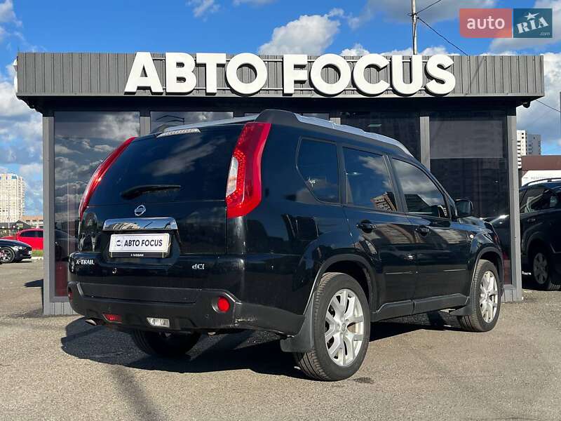 Позашляховик / Кросовер Nissan X-Trail 2014 в Києві