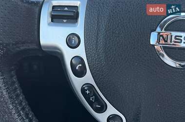 Позашляховик / Кросовер Nissan X-Trail 2014 в  фото 20 Позашляховик / Кросовер Nissan X-Trail 2014 в