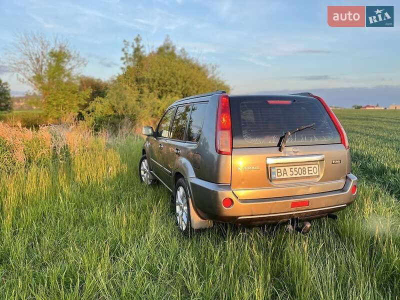 Внедорожник / Кроссовер Nissan X-Trail 2006 в Киеве