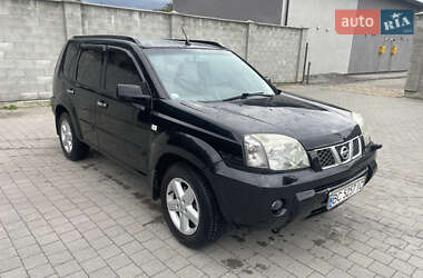 Внедорожник / Кроссовер Nissan X-Trail 2004 в Львове
