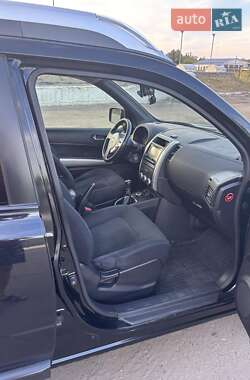 Позашляховик / Кросовер Nissan X-Trail 2012 в 