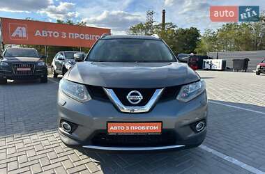 Внедорожник / Кроссовер Nissan X-Trail 2016 в 