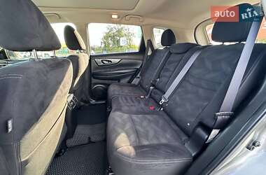 Внедорожник / Кроссовер Nissan X-Trail 2016 в 