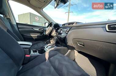 Внедорожник / Кроссовер Nissan X-Trail 2016 в 