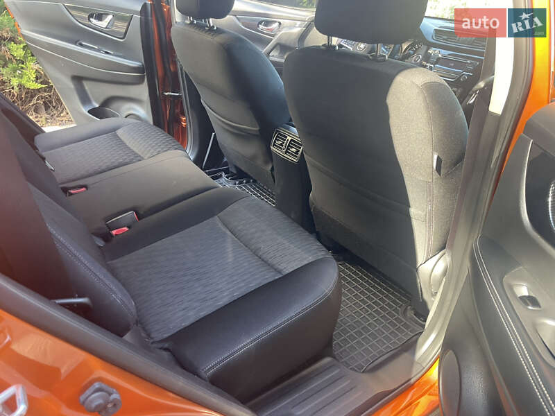 Позашляховик / Кросовер Nissan X-Trail 2018 в Києві