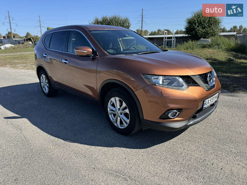 Позашляховик / Кросовер Nissan X-Trail 2014 в Києві