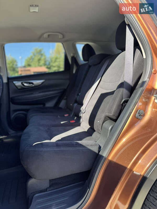 Позашляховик / Кросовер Nissan X-Trail 2014 в Києві