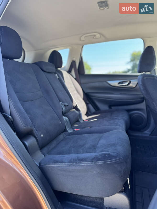 Позашляховик / Кросовер Nissan X-Trail 2014 в Києві