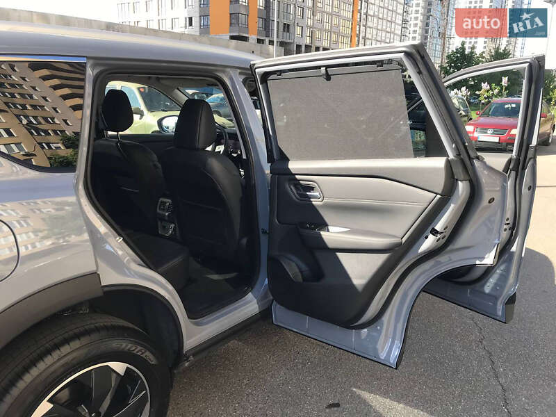 Позашляховик / Кросовер Nissan X-Trail 2024 в Києві