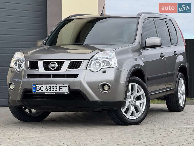 Позашляховик / Кросовер Nissan X-Trail 2010 в Стрию