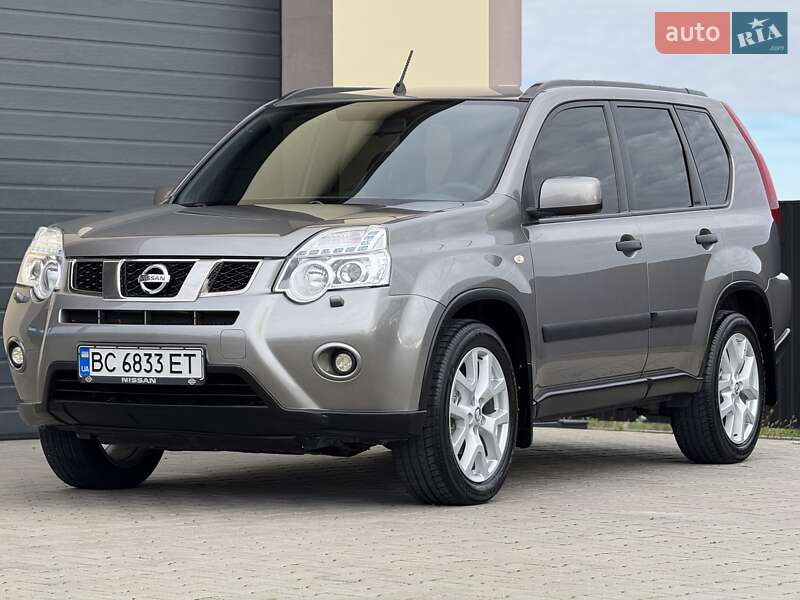 Позашляховик / Кросовер Nissan X-Trail 2010 в Стрию