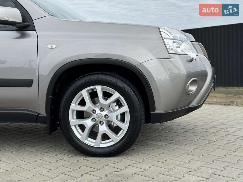 Позашляховик / Кросовер Nissan X-Trail 2010 в Стрию