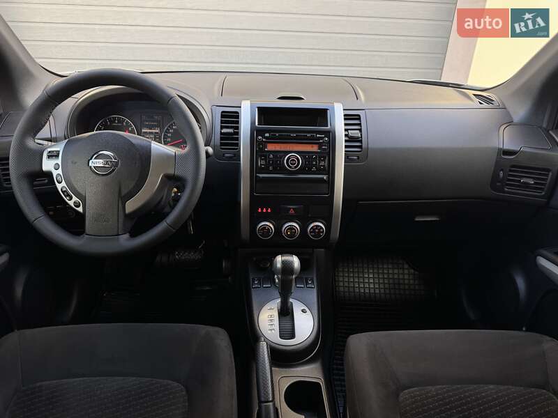 Позашляховик / Кросовер Nissan X-Trail 2010 в Стрию