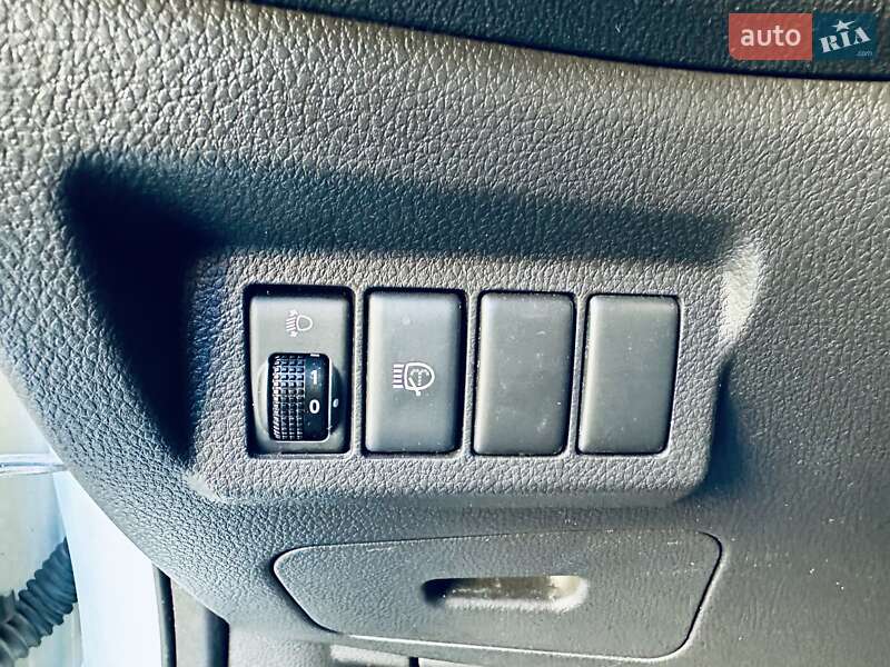 Внедорожник / Кроссовер Nissan X-Trail 2011 в Киеве фото 28 Внедорожник / Кроссовер Nissan X-Trail 2011 в Киеве