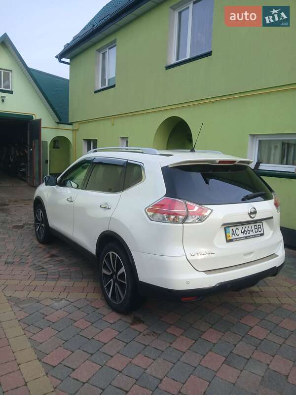 Внедорожник / Кроссовер Nissan X-Trail 2015 в Ковеле