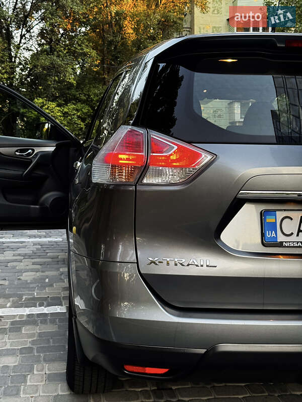 Позашляховик / Кросовер Nissan X-Trail 2016 в Запоріжжі