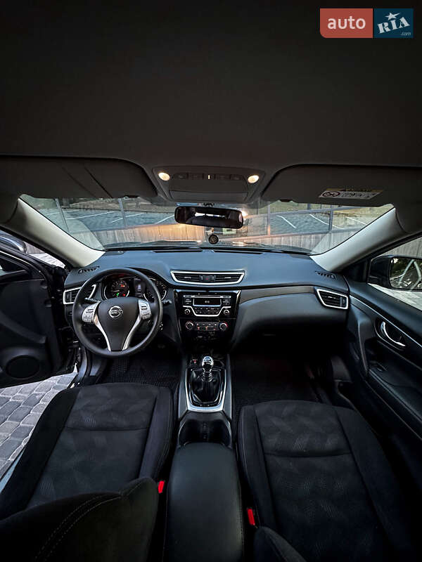 Позашляховик / Кросовер Nissan X-Trail 2016 в Запоріжжі