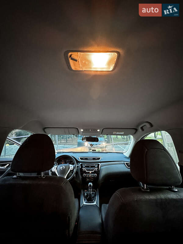 Позашляховик / Кросовер Nissan X-Trail 2016 в Запоріжжі