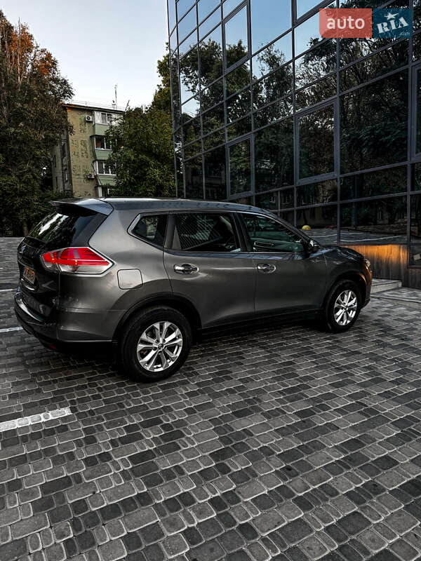 Позашляховик / Кросовер Nissan X-Trail 2016 в Запоріжжі