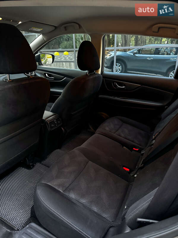 Позашляховик / Кросовер Nissan X-Trail 2016 в Запоріжжі