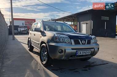 Внедорожник / Кроссовер Nissan X-Trail 2002 в 