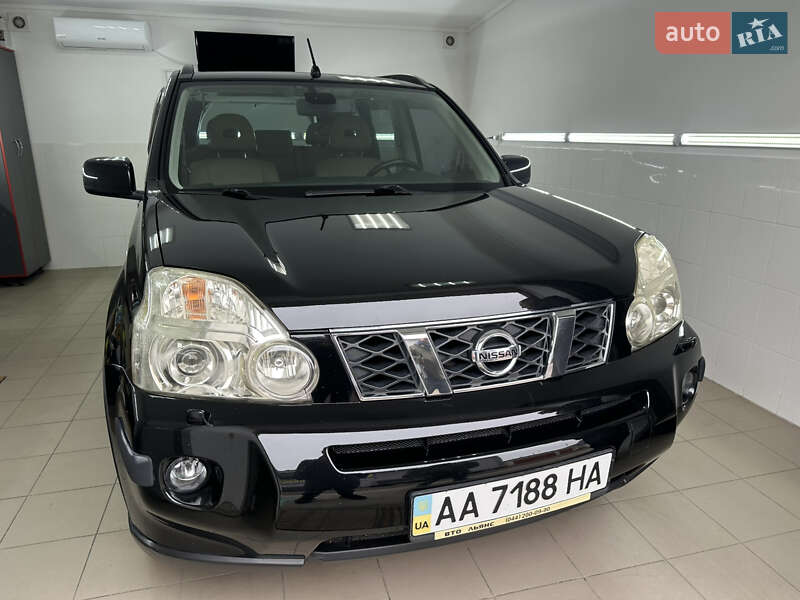 Внедорожник / Кроссовер Nissan X-Trail 2007 в 