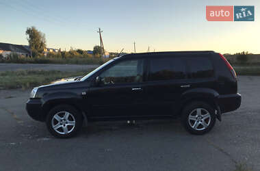 Внедорожник / Кроссовер Nissan X-Trail 2005 в  фото 4 Внедорожник / Кроссовер Nissan X-Trail 2005 в