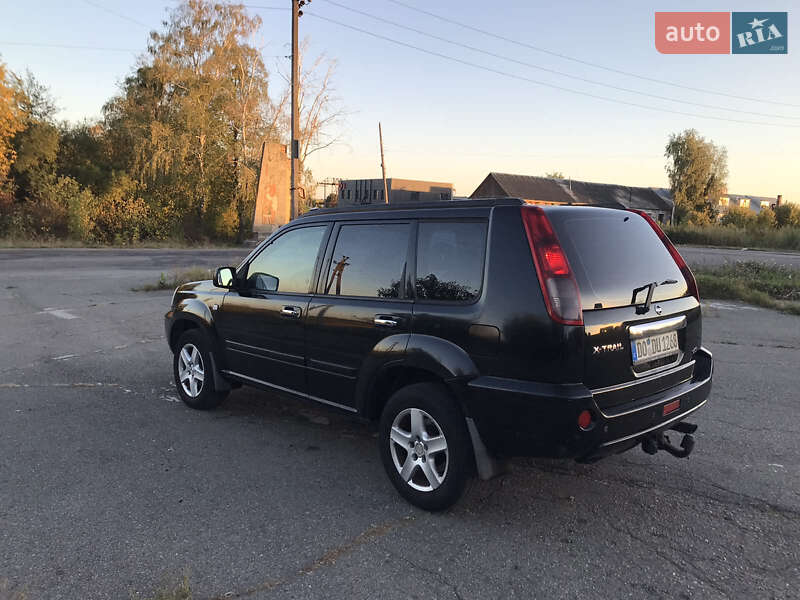 Внедорожник / Кроссовер Nissan X-Trail 2005 в Киеве