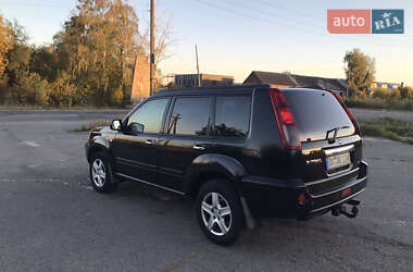Внедорожник / Кроссовер Nissan X-Trail 2005 в  фото 6 Внедорожник / Кроссовер Nissan X-Trail 2005 в