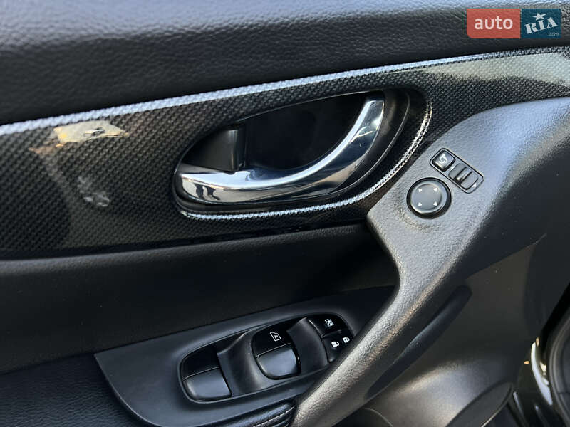 Внедорожник / Кроссовер Nissan X-Trail 2017 в Киеве