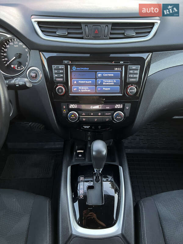 Внедорожник / Кроссовер Nissan X-Trail 2017 в Киеве