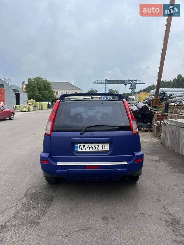 Внедорожник / Кроссовер Nissan X-Trail 2002 в Харькове
