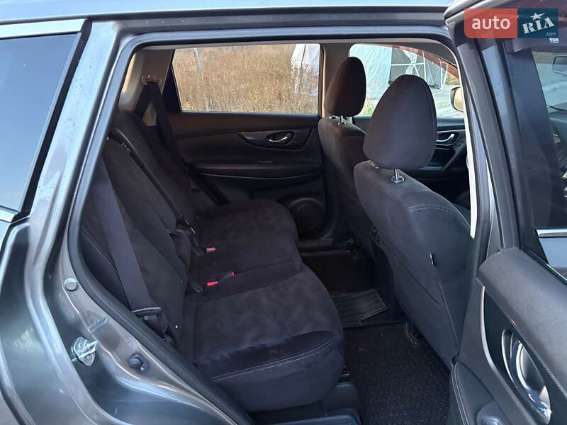 Позашляховик / Кросовер Nissan X-Trail 2017 в Чорноморську