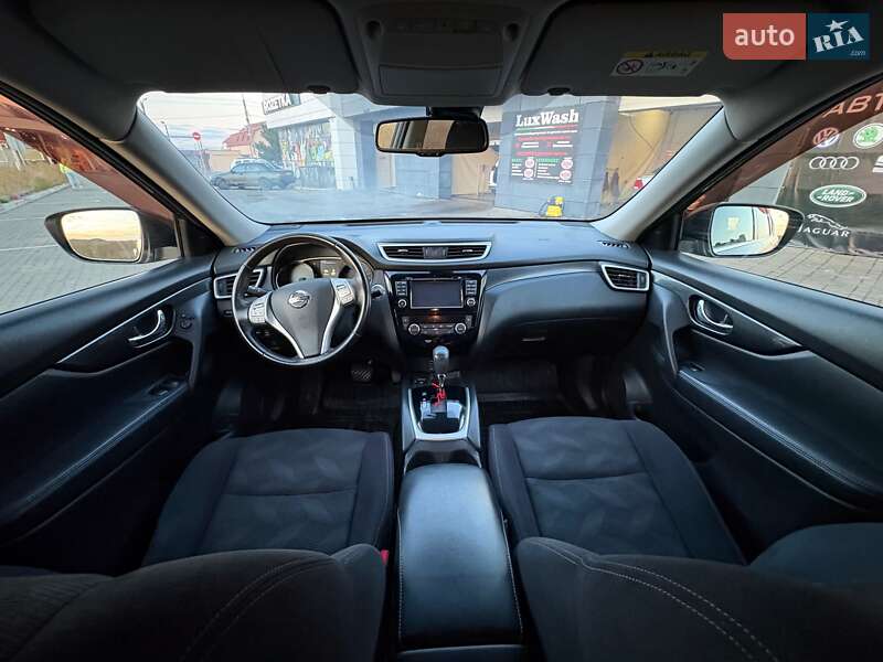 Позашляховик / Кросовер Nissan X-Trail 2017 в Чорноморську