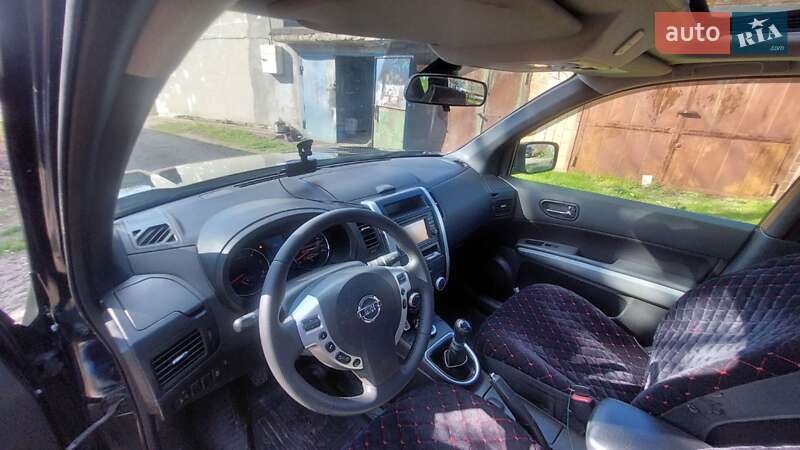 Позашляховик / Кросовер Nissan X-Trail 2013 в Полтаві