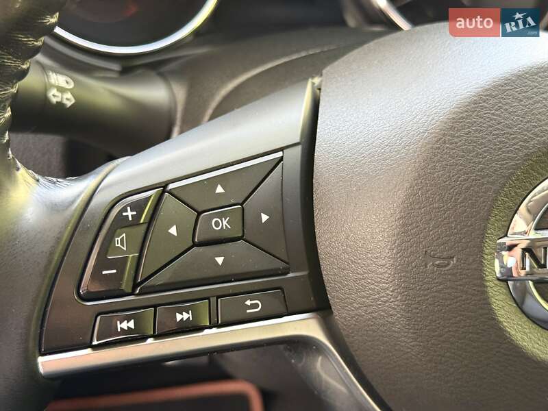 Позашляховик / Кросовер Nissan X-Trail 2017 в Дніпрі