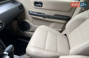 Внедорожник / Кроссовер Nissan X-Trail 2002 в 
