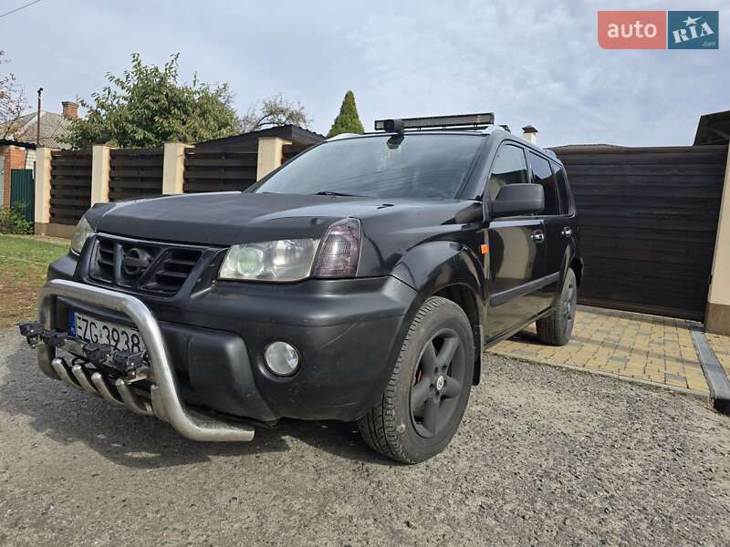 Позашляховик / Кросовер Nissan X-Trail 2002 в Харкові фото 2 Позашляховик / Кросовер Nissan X-Trail 2002 в Харкові