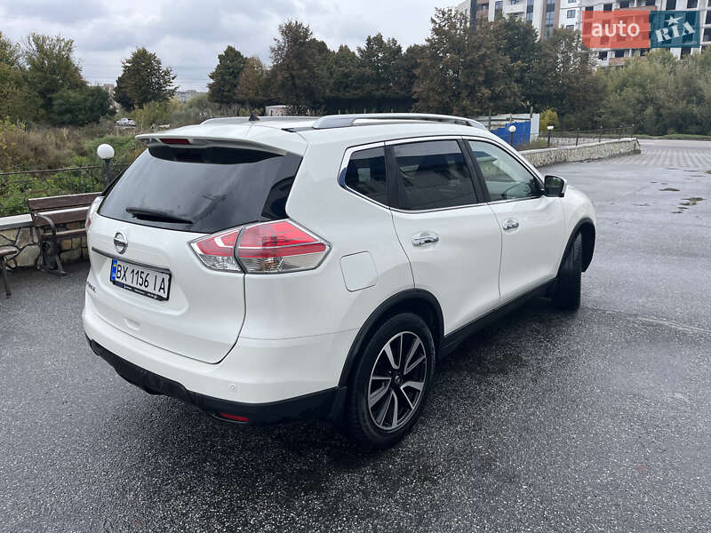 Позашляховик / Кросовер Nissan X-Trail 2015 в Хмельницькому