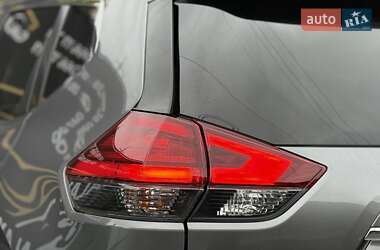 Внедорожник / Кроссовер Nissan X-Trail 2019 в 