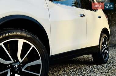 Внедорожник / Кроссовер Nissan X-Trail 2016 в 