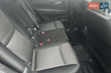 Внедорожник / Кроссовер Nissan X-Trail 2019 в 